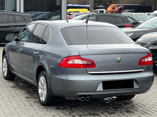 Skoda Superb foto 3