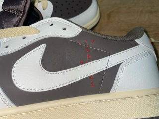 Air Jordan 1 Retro Low OG SP "Travis Scott - Reverse Mocha" foto 6