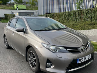 Toyota Auris foto 2