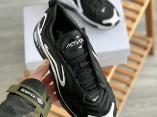 Nike Air Max 720 Black/White foto 3