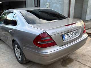 Mercedes E-Class foto 3