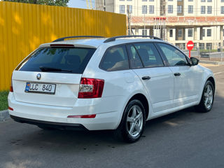 Skoda Octavia foto 4