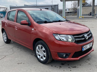 Dacia Sandero foto 1