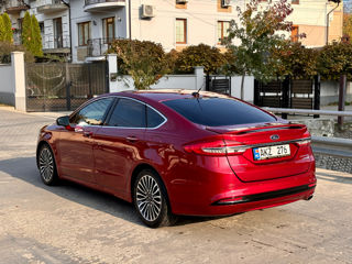 Ford Fusion foto 4