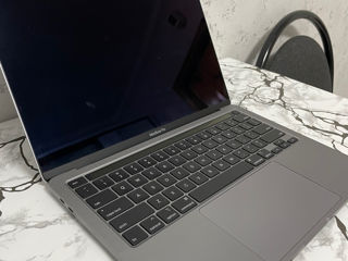 MacBook Pro 13 , 2020 , 1 TB , Touch Bar foto 2