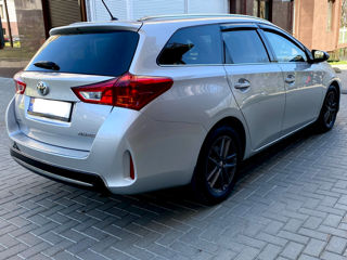 Toyota Auris foto 4