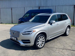 Volvo XC90 foto 1