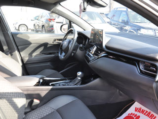 Toyota C-HR foto 13