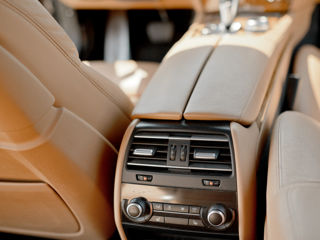 BMW 7 Series foto 6