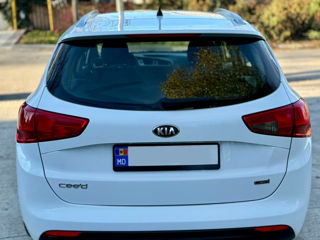 KIA Ceed Sw foto 5