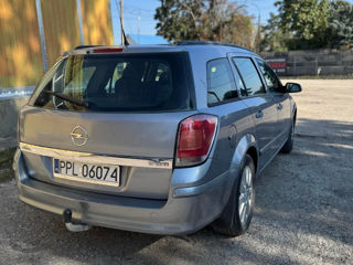 Opel Astra foto 2