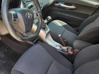 Toyota Auris foto 8