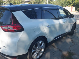 Renault Grand Scenic foto 3