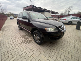 Volkswagen Touareg foto 9