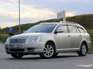 Toyota Avensis foto 7