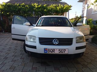 Volkswagen Passat foto 2