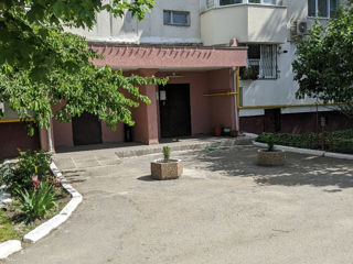 Apartament cu 3 camere, 69 m², Centru, Ialoveni