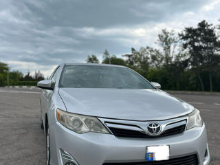 Toyota Camry foto 1