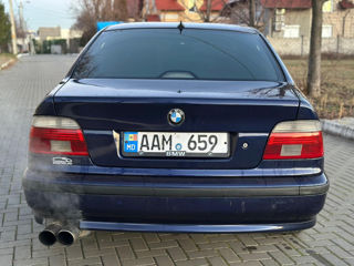 BMW 5 Series foto 5