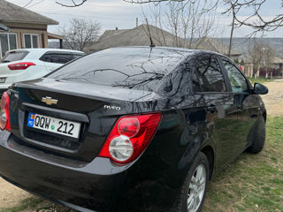 Chevrolet Aveo фото 2