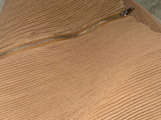 Set NOU din țesătură ușoară, plisată strâns, mărimea S (34) ,  achiziționat cu 100€, vând cu 950 mdl foto 5