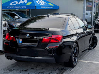 BMW 5 Series foto 3