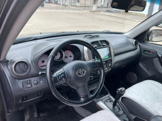 Toyota Rav 4 foto 7