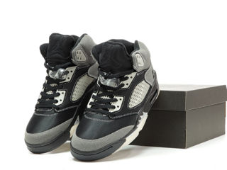 Nike Air Jordan 5 Retro Black/Grey foto 2