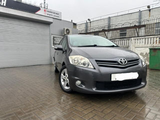 Toyota Auris foto 2