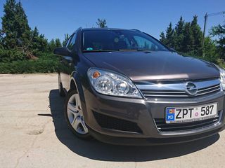 Opel Astra foto 2