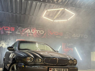 Jaguar X-Type foto 2