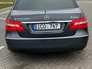 Mercedes E-Class foto 2