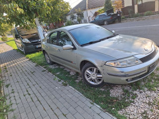 Renault Laguna foto 2