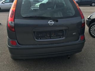 Nissan Almera Tino foto 1