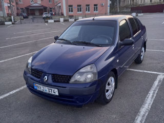 Renault Clio Symbol foto 2