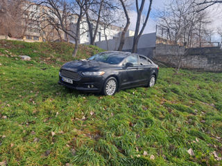 Ford Fusion foto 3