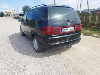 Volkswagen Sharan foto 3