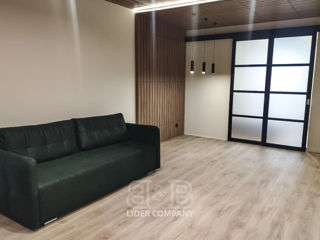 Apartament cu 2 camere, 66 m², Buiucani, Chișinău foto 2