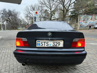 BMW 3 Series foto 11