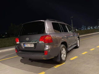 Toyota Land Cruiser foto 2