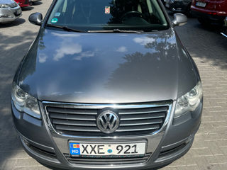 Volkswagen Passat foto 1