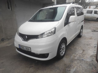 Nissan NV200, 2012