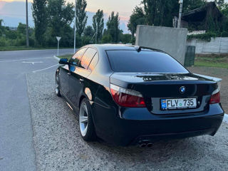 BMW 5 Series foto 4