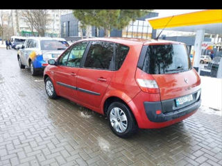 Renault Scenic foto 2