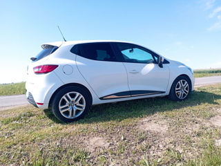 Renault Clio foto 3