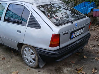 Opel Kadett foto 2