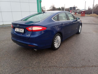 Ford Fusion foto 8