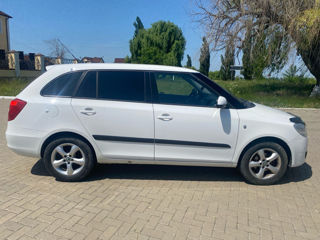 Skoda Fabia фото 3