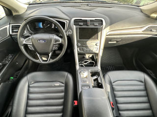 Ford Fusion foto 7