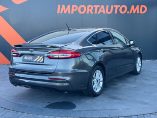 Ford Fusion foto 6